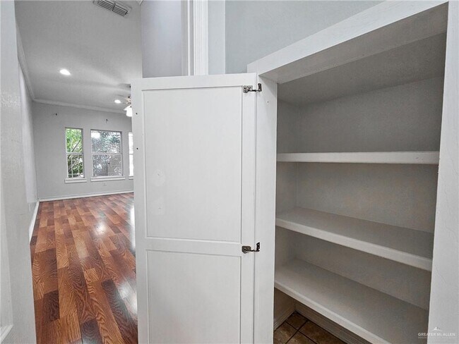 Building Photo - 28 Quail Ave