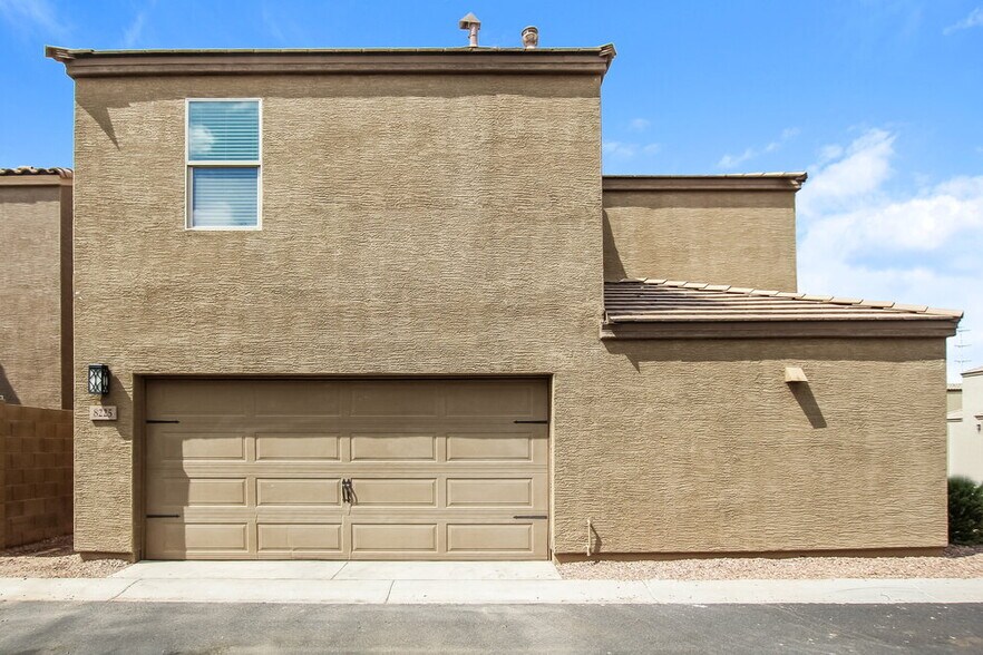 Building Photo - 8225 W Illini St