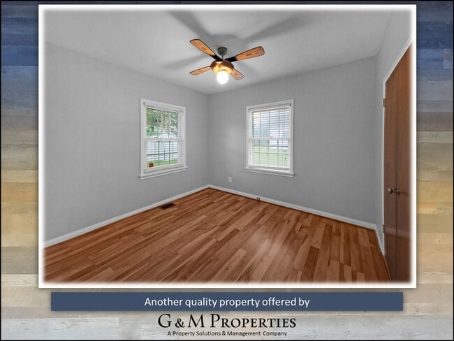 Building Photo - 2 Bedroom Recently Remodeled Single Family Home now available in North Greece!