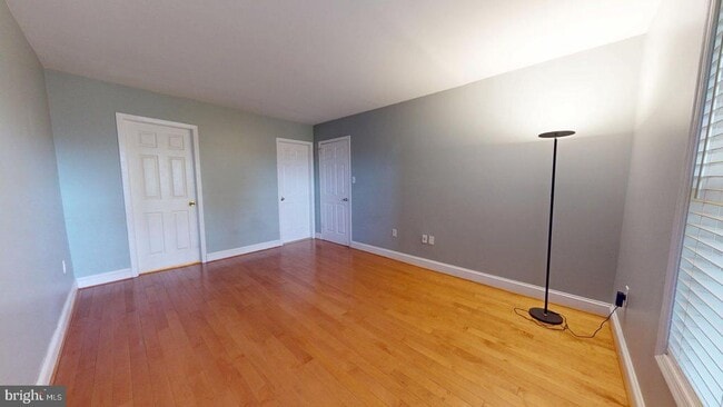 Building Photo - 951 S Rolfe St