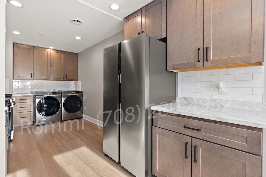 Kitchen - 3631 165th St