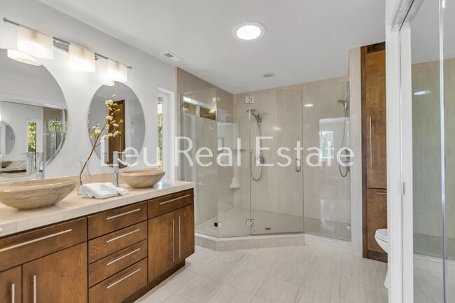 Building Photo - 6811 Beaver Pond Rd