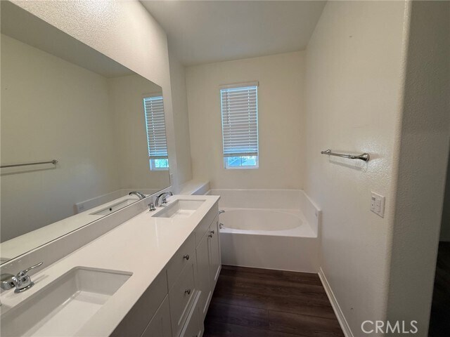 Building Photo - 14527 Sienna Pl