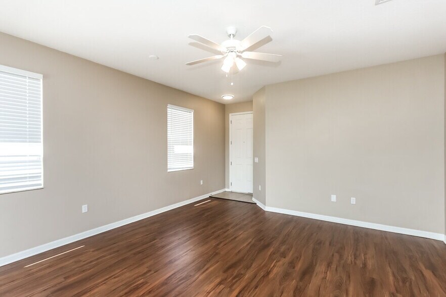 Building Photo - 12122 Fern Haven Ave
