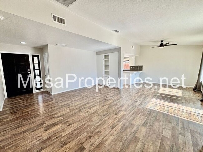 Building Photo - 15137 Haddington Way