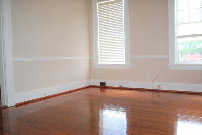 Living room - 1130 5th Ave