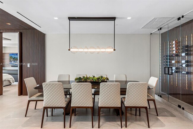 Building Photo - 400 Sunny Isles Blvd