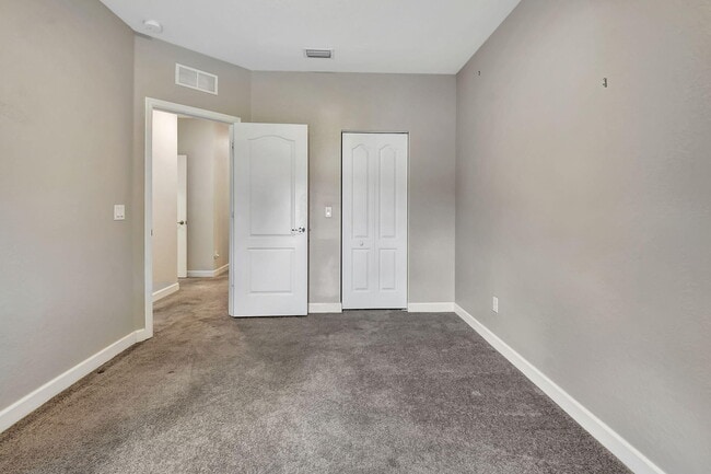 Building Photo - 12994 Anthorne Ln