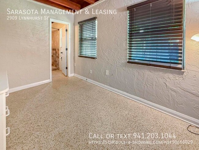 Building Photo - 2909 Lynnhurst St