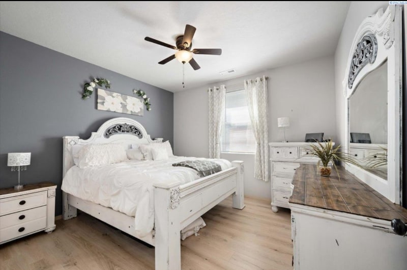 Building Photo - 4215 W 2nd Ave