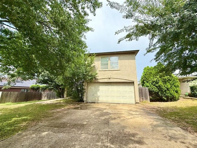Primary Photo - 2734 High Point Dr