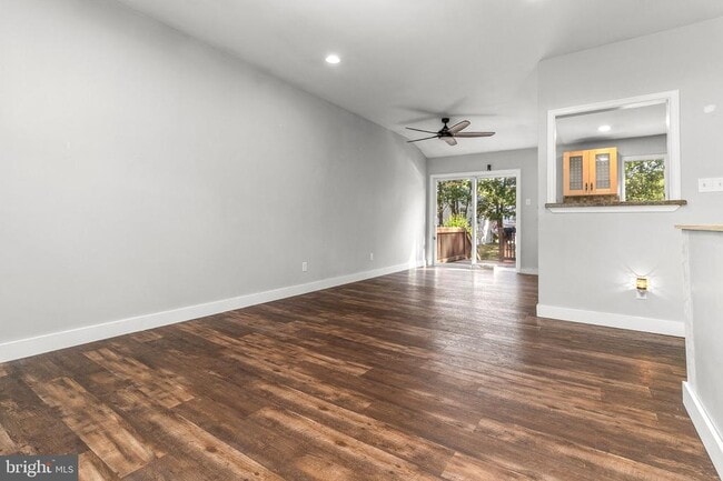 Building Photo - 309 California Trail