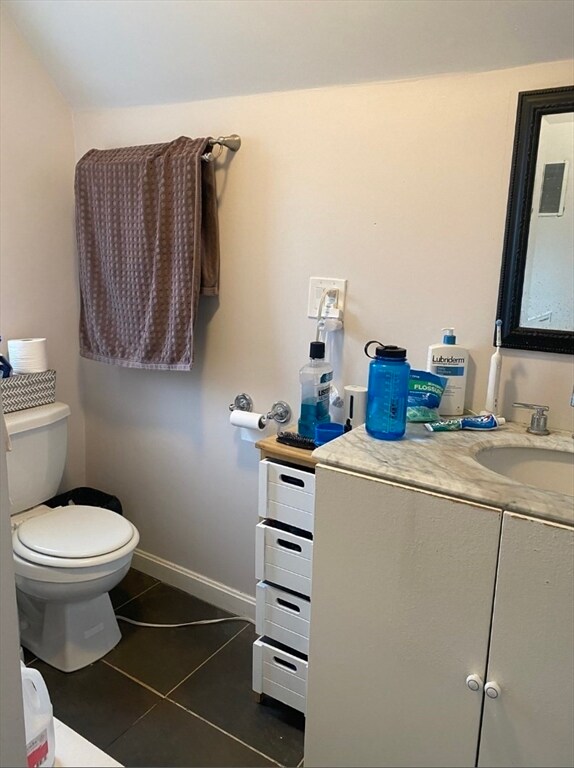 Building Photo - 44 Mozart St