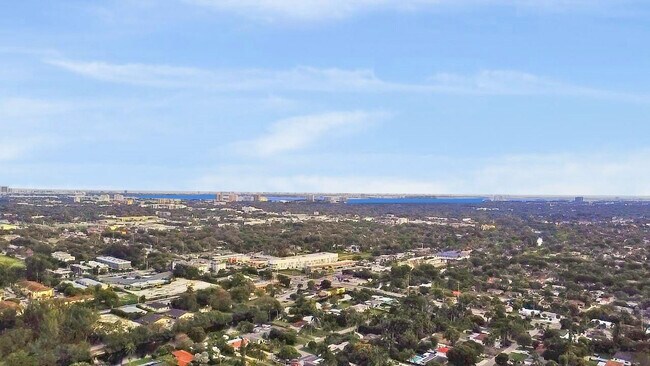 Building Photo - 13945 N Miami Ave