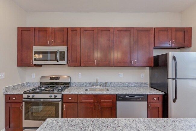 Building Photo - 358 Meridian St