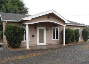 Building Photo - OWN780-P