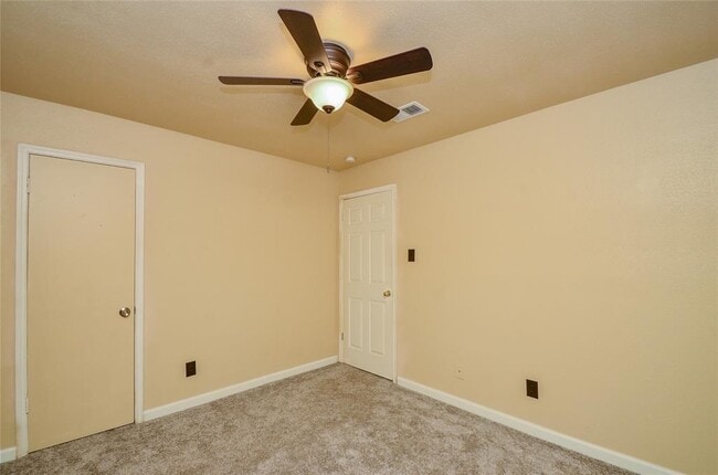 Building Photo - 7851 Battlepine Dr