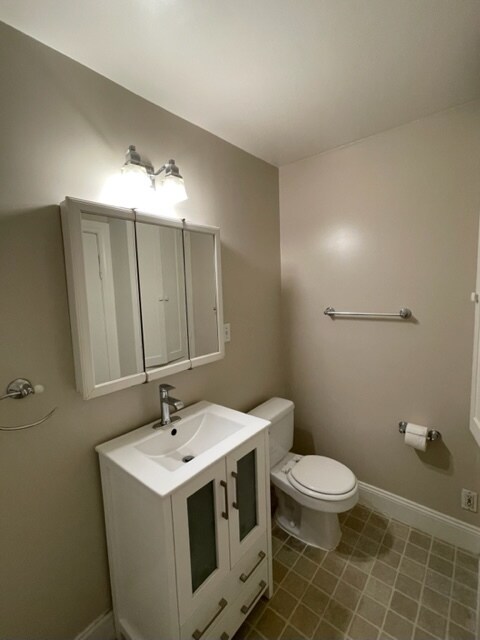 Building Photo - 705 Brent Ave