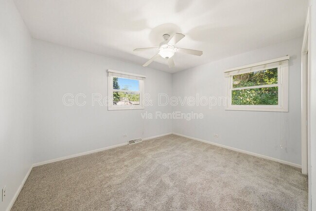Building Photo - 1388 Gardina Vista