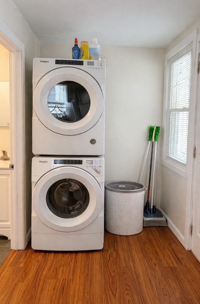 Building Photo - 409 S Aurora St