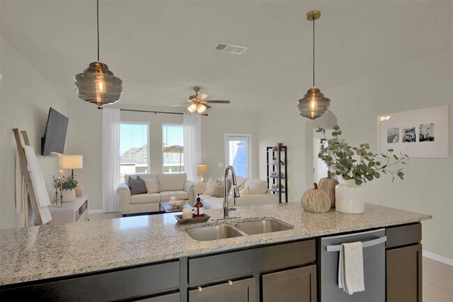 Building Photo - 6510 Teramo Ter