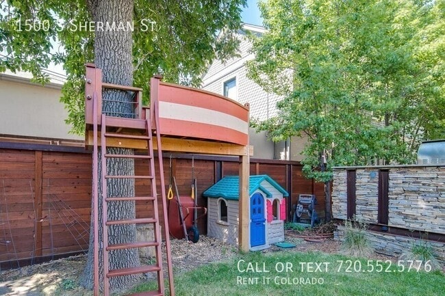 Building Photo - 1500 S Sherman St