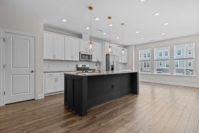 Building Photo - 2888 Macintosh Woods Dr