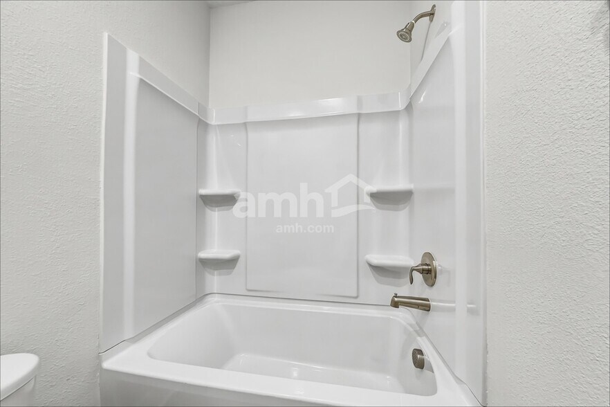 Building Photo - 97001 Blackrock Cv Wy