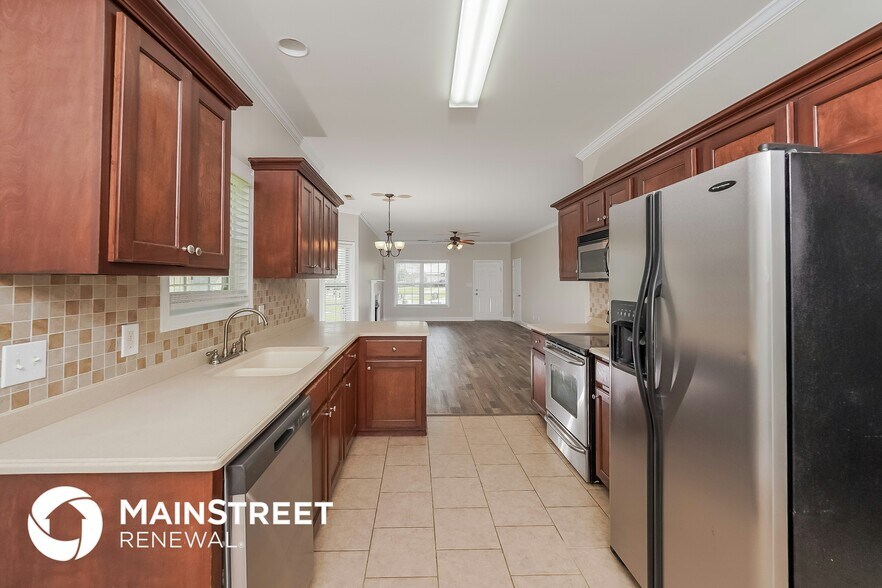 Building Photo - 4162 Hathaway Ln