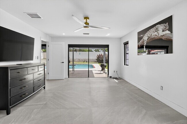 Building Photo - 20833 Sonrisa Way