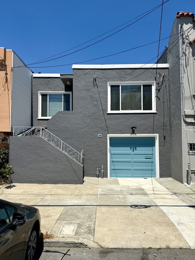 Building Photo - Two bedroom home for rent with large priva...