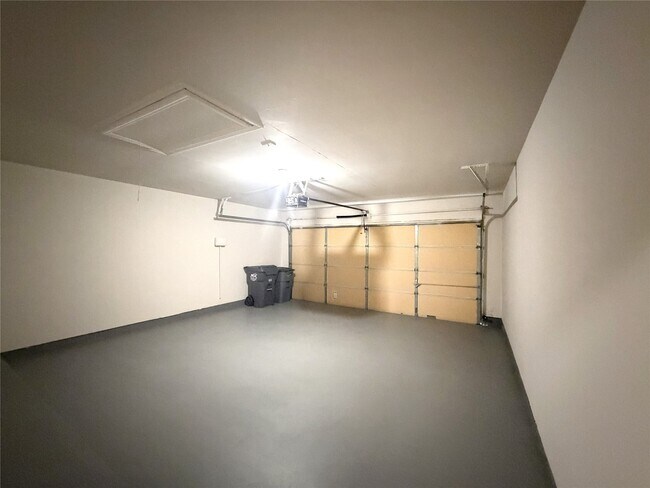 Building Photo - 21411 Venture Park Dr