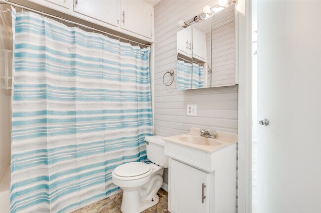 Building Photo - 3275 FM428