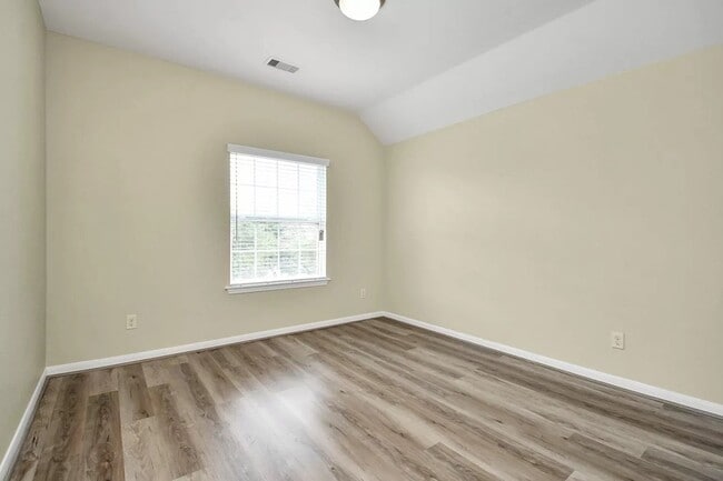 Building Photo - 6315 Bain Dr