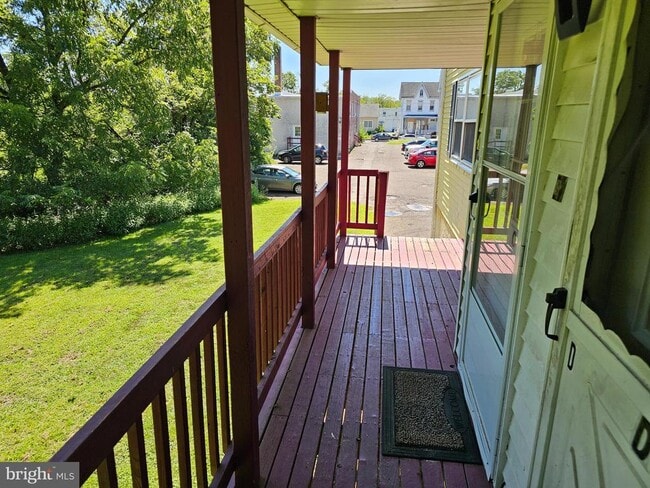 Building Photo - 63 N Main St