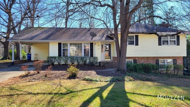 Building Photo - 1020 Wofford Ln