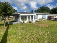 Building Photo - 3921 SW 59th Ave