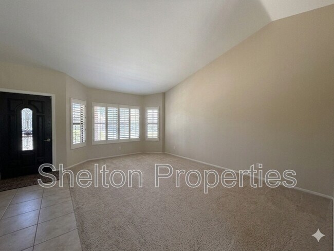 Building Photo - 9418 W Tonto Ln