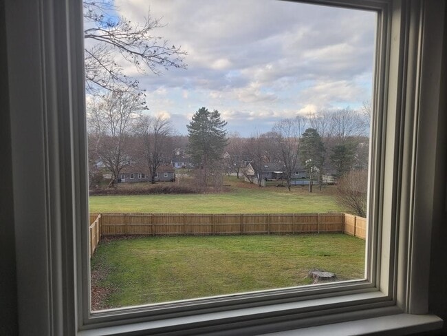 Building Photo - 5835 W Henrietta Rd