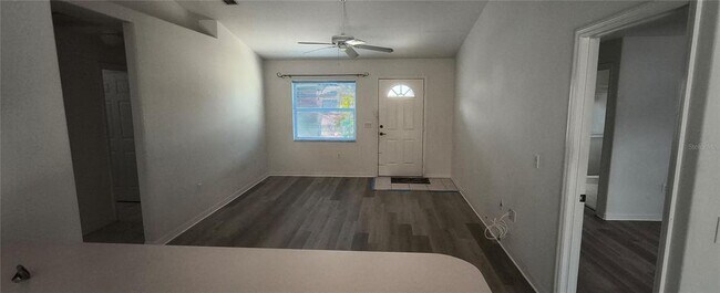 Building Photo - 2959 Lobelia Rd