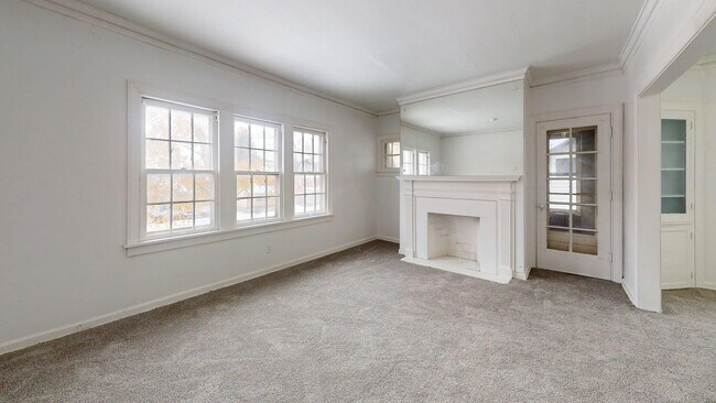 Building Photo - 3863 E 154th St