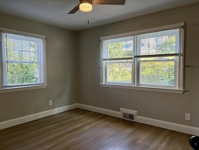 Building Photo - 85 Regatta Rd