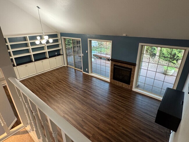Building Photo - 20780 Terasse Dr NW