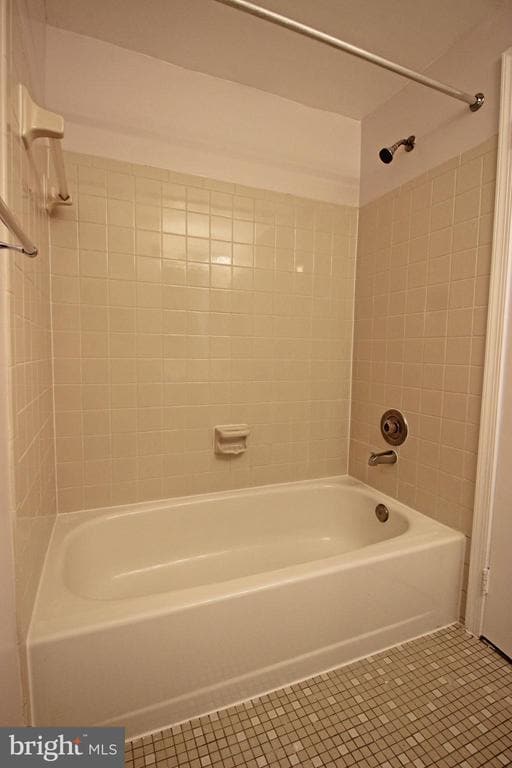 Building Photo - 5940 Grisby House Ct