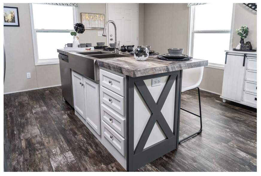 Building Photo - 1465 Hwy 29