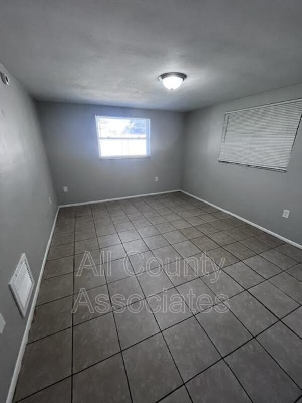 Building Photo - 11115 Yellowwood Ln