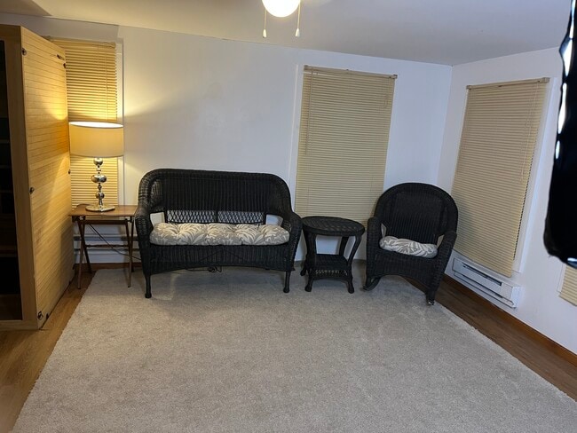 Primary Photo - 5652 Ozark Ave N