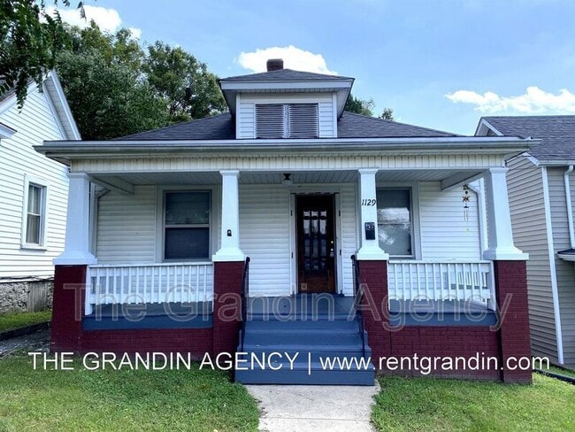 Primary Photo - 1129 Stewart Ave SE