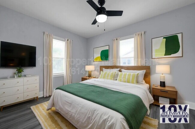 Building Photo - 1538 E Livingston Ave