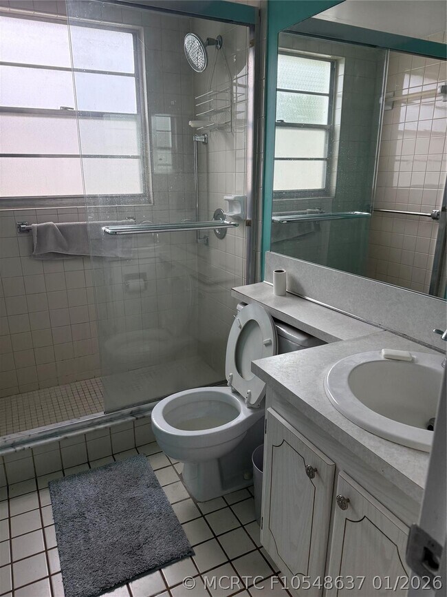 Building Photo - 476 Tilford S